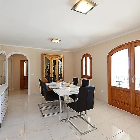 Vallesa Villa